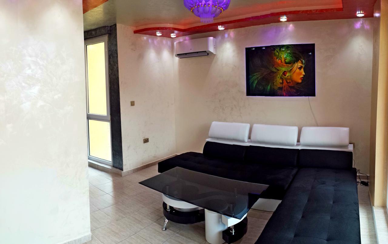Pollo Resort Mikosta Apartments Pantai Sunny Bagian luar foto