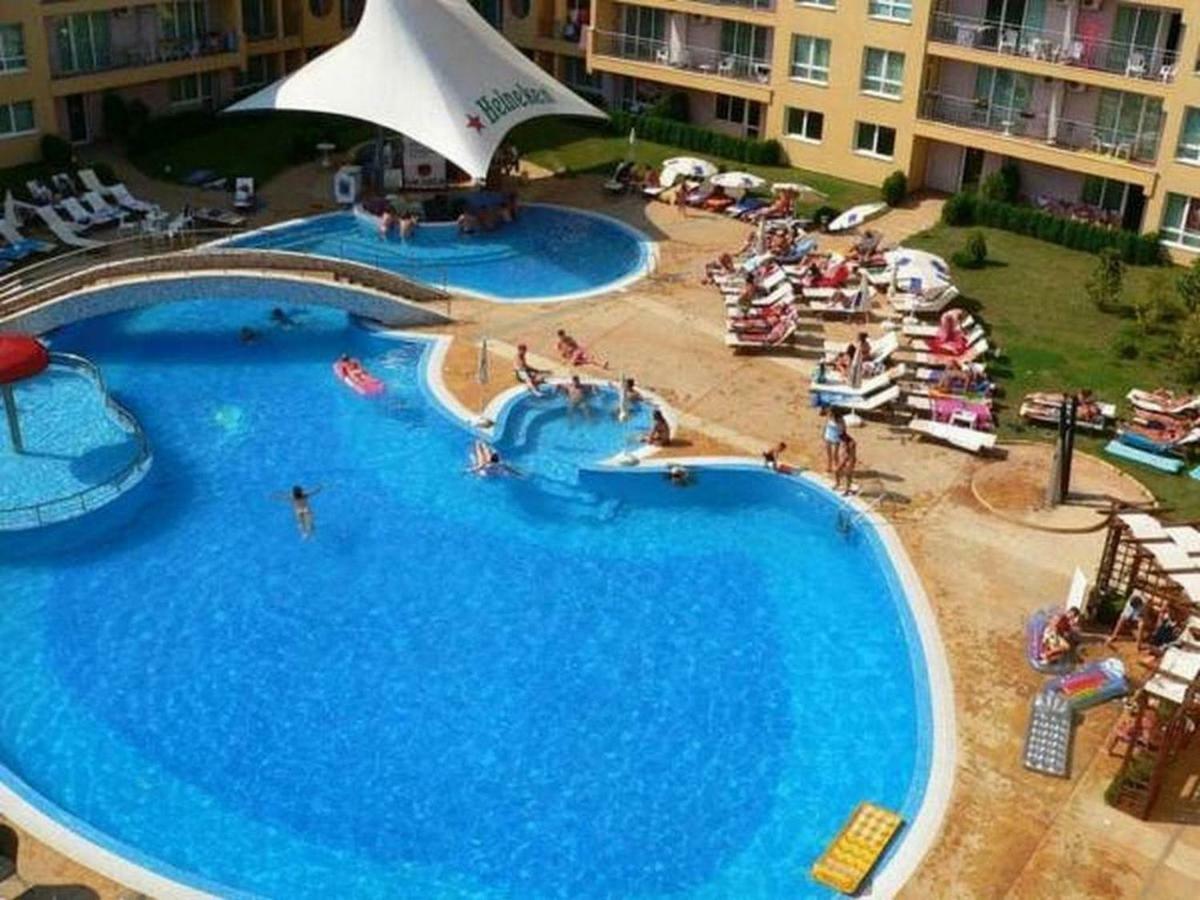 Pollo Resort Mikosta Apartments Pantai Sunny Bagian luar foto